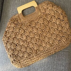 Natural woven handbag